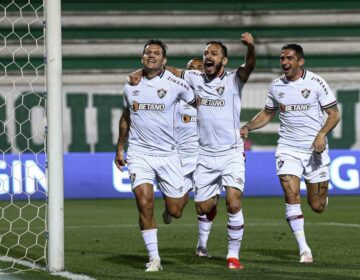 Brasileiro: Fluminense vence Chape por 2 a 1 e dá salto na tabela