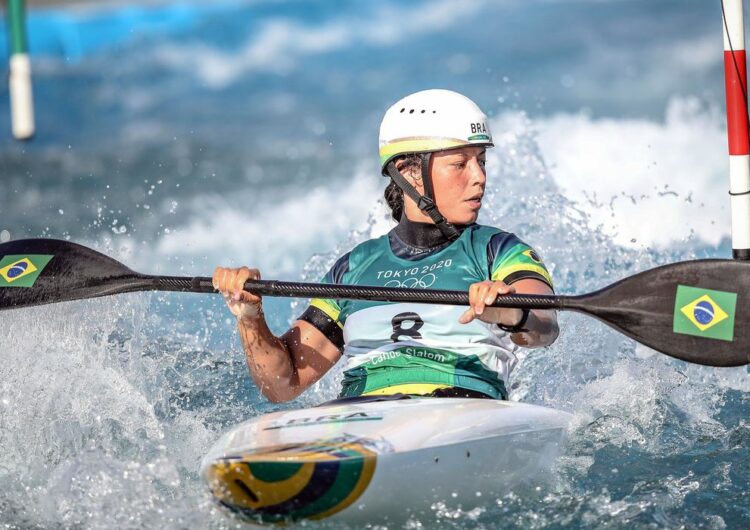 Ana Sátila é prata em etapa da Copa do Mundo de canoagem slalom