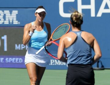 Luisa Stefani vai à semifinal do US Open nas duplas e faz história