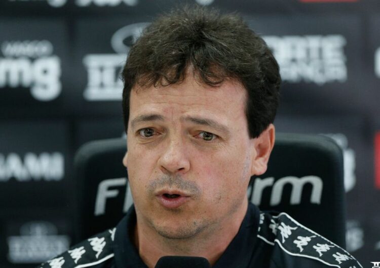 Vasco apresenta técnico Fernando Diniz oficialmente