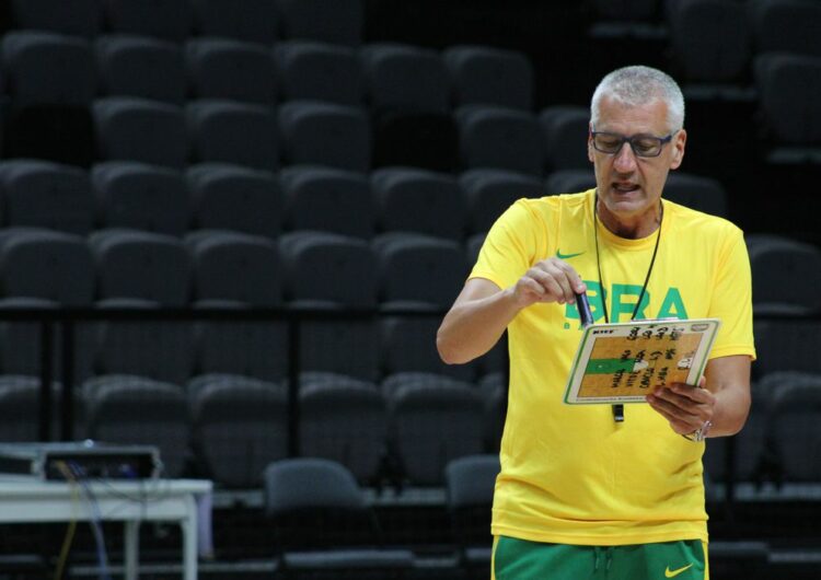 Aleksandar Petrovic deixa comando técnico da seleção de basquete