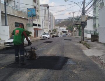 Operação Tapa-buraco atende bairro Nossa Senhora das Graças
