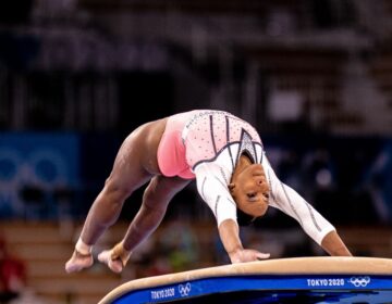 Mundial de Ginástica: Rebeca Andrade avança a 3 finais de aparelhos