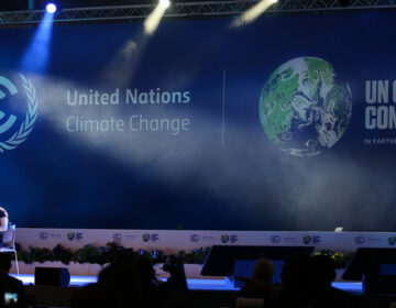 Romeu Zema apresenta ações de Minas Gerais para redução da emissão de poluentes em palestra na COP26, em Glasgow