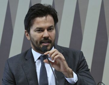 Ministro diz que resultado de leilão do 5G aumentará competitividade