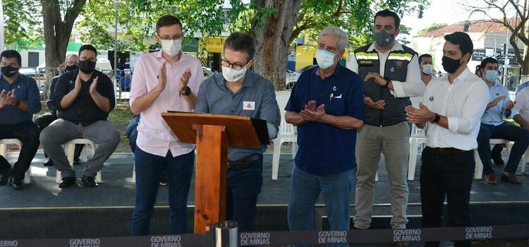 Governador detalha obras de recuperação na MGC-497, entre Uberlândia e Prata