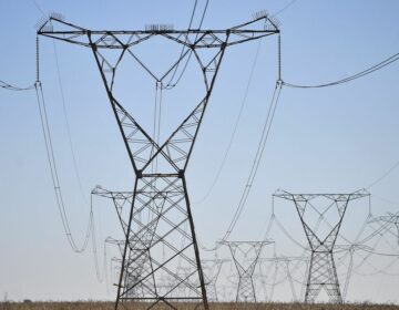 Governo contrata 4,6 GW de potência em leilão de reserva de energia