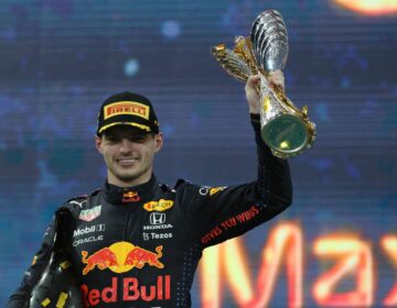 Mercedes desiste de apelação e parabeniza Verstappen por título da F1