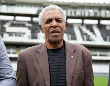 Morre Dorval, um dos maiores ídolos da história do Santos