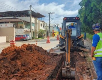 Cesama implanta 50% da nova rede de recalque da Rua Santa Terezinha