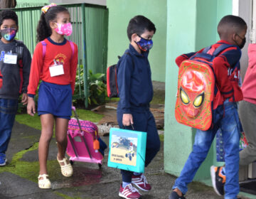 Escolas Municipais iniciam aulas presenciais do calendário 2022 em Juiz de Fora