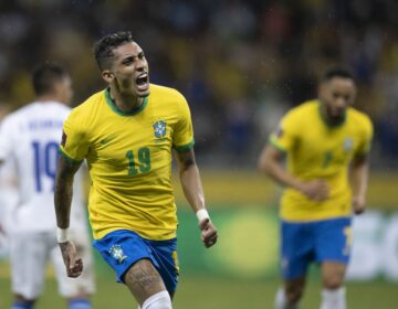 Em noite de experiências, Brasil goleia o Paraguai nas Eliminatórias