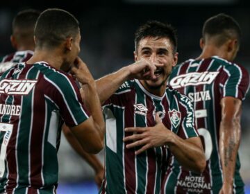 Fluminense vence clássico com Botafogo de virada no Nílton Santos