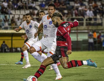 Campeonato Carioca: Flamengo supera Audax por 2 a 1