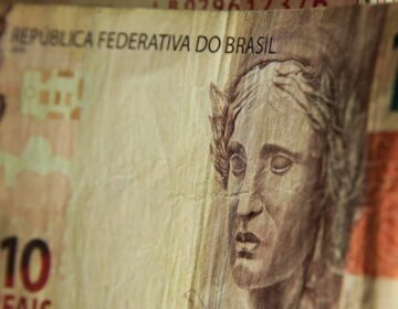 Prévia da inflação oficial fica em 0,95% em março, diz IBGE