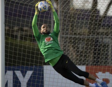 Tite convoca Everson, do Atlético-MG, para substituir goleiro Ederson