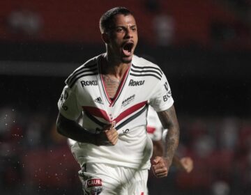 São Paulo vence Manaus e avança na Copa do Brasil