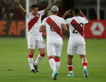 Peru derrota Paraguai e vai à repescagem para a Copa do Mundo