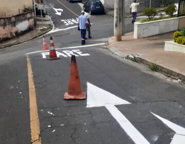 Rua João Carriço já opera em mão única