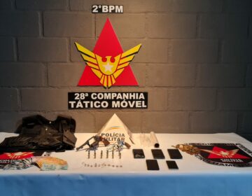 Polícia Militar prende/apreende envolvidos e materiais relacionados ao tráfico de drogas bairro Nossa Senhora Aparecida