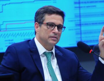 Presidente do BC cita previsões de que PIB pode crescer de 1% a 2%