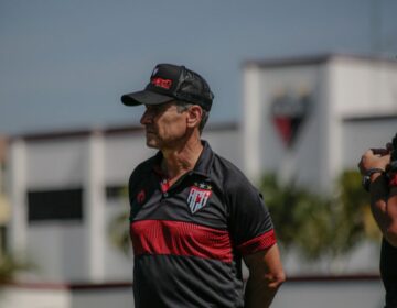 Esportes Atlético-GO acerta com o técnico Jorginho