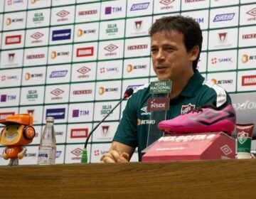 Fluminense apresenta Fernando Diniz como seu novo técnico