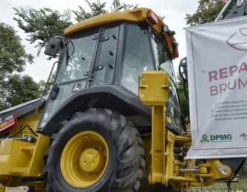 Municípios atingidos por rompimento da Vale em Brumadinho começam a receber máquinas para recuperação de estradas rurais