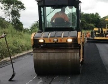 Rodovia MG-409, no Vale do Mucuri, recebe recuperação funcional