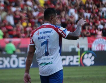 Fortaleza bate Fla no Maracanã e conquista 1ª vitória no Brasileiro