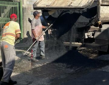 PJF realiza operação tapa-buracos em 14 bairros nesta segunda-feira, 25