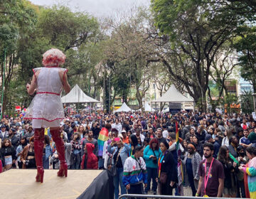 Eventos LGBTQIAPN+ atraem quase 30% de público de outras cidades