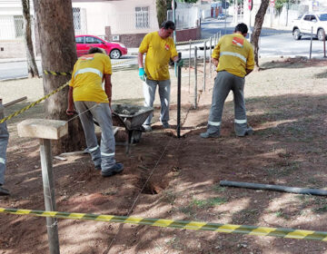 PJF dá sequência às obras de instalação do parcão da praça Armando Toschi Ministrinho