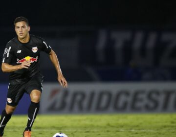 Palmeiras rescinde contrato com o zagueiro Renan