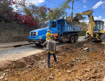 PJF dá sequência à pavimentação e ao recapeamento na Rua Otávio Malvaccini no bairro Santos Dumont