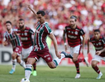 Fluminense bate Flamengo e dorme na vice-liderança do Brasileiro