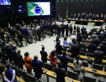 Congresso: sessão pelo Bicentenário é marcada por defesa da democracia