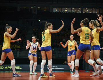 Brasil bate Colômbia e avança à 2ª fase do Mundial de Vôlei Feminino