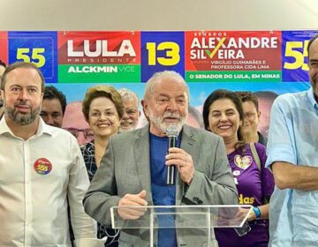 Lula diz que Brasil precisa voltar a ser um país industrializado