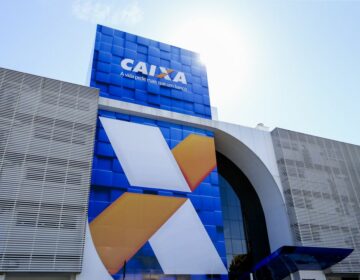 Caixa suspende consignado do Auxílio Brasil por 24 horas