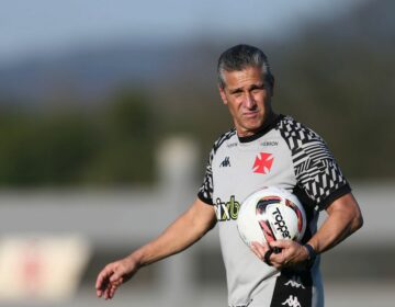 Vasco anuncia a saída do técnico Jorginho