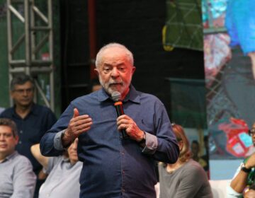 Lula participa de evento com catadores em São Paulo