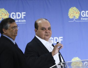 Governador do DF fala em acelerar desmobilização de acampamentos em QG