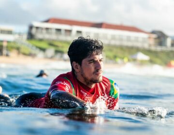 Temporada 2023 do circuito mundial de surfe começa domingo, no Havaí