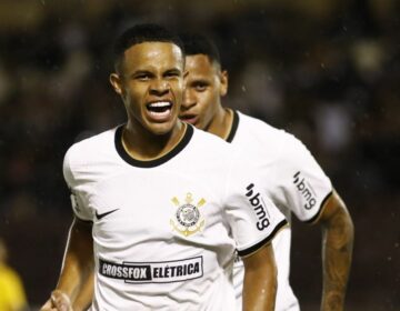 Corinthians aplica goleada de 4 a 0 na estreia da Copa São Paulo