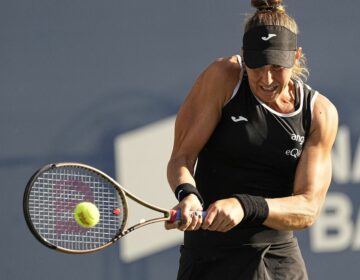 Bia Haddad bate ex-número 2 Paula Badosa em estreia do WTA 500 de Doha