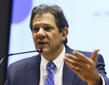 Haddad manda doar itens apreendidos pela Receita ao litoral paulista