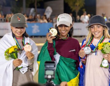 Rayssa Leal é campeã mundial de Street em dia com quatro brasileiros nas finais