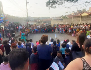 Nossa Escola formaliza início de atividades do projeto na Escola Municipal Amélia Mascarenhas