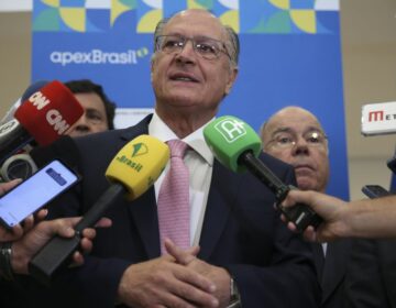 Novo arcabouço fiscal considerará superávit e dívida, diz Alckmin